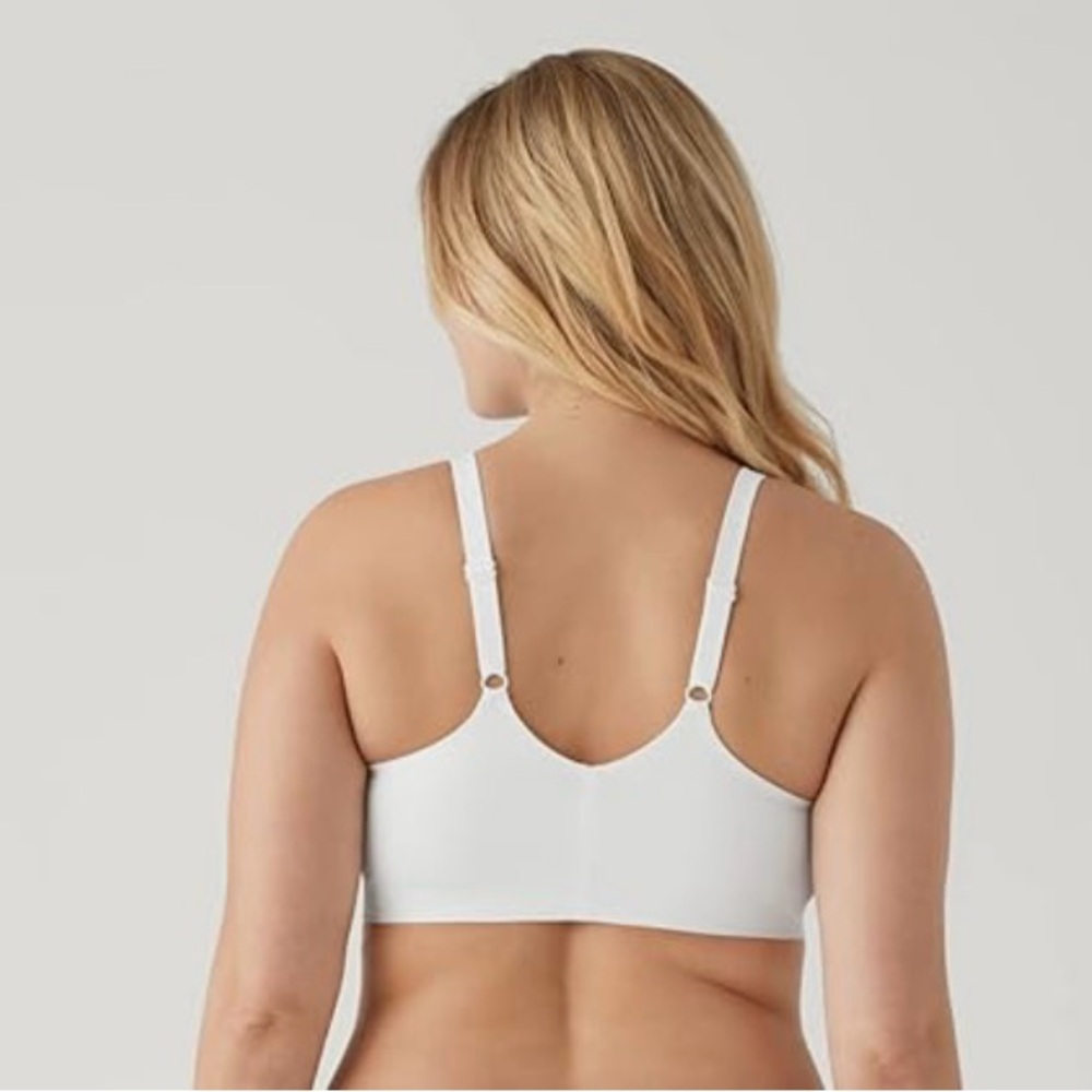 True & Co Soft Form V-Neck Adjustable Strap Bra - Picture 4 of 14